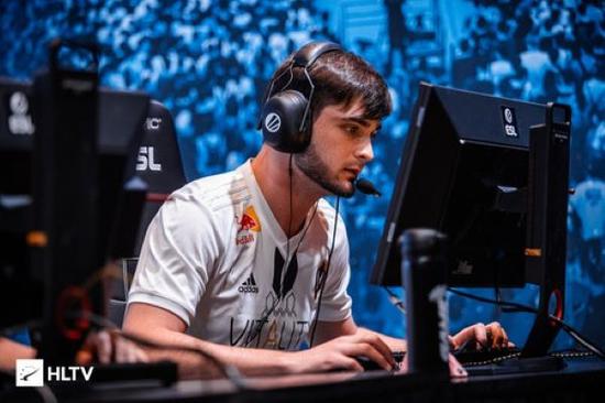 Valorant职业玩家收入揭秘